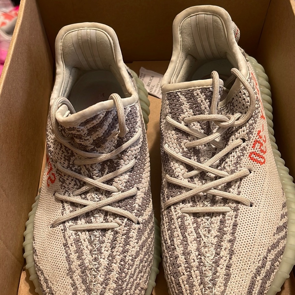Yeezy Boost 350 V2